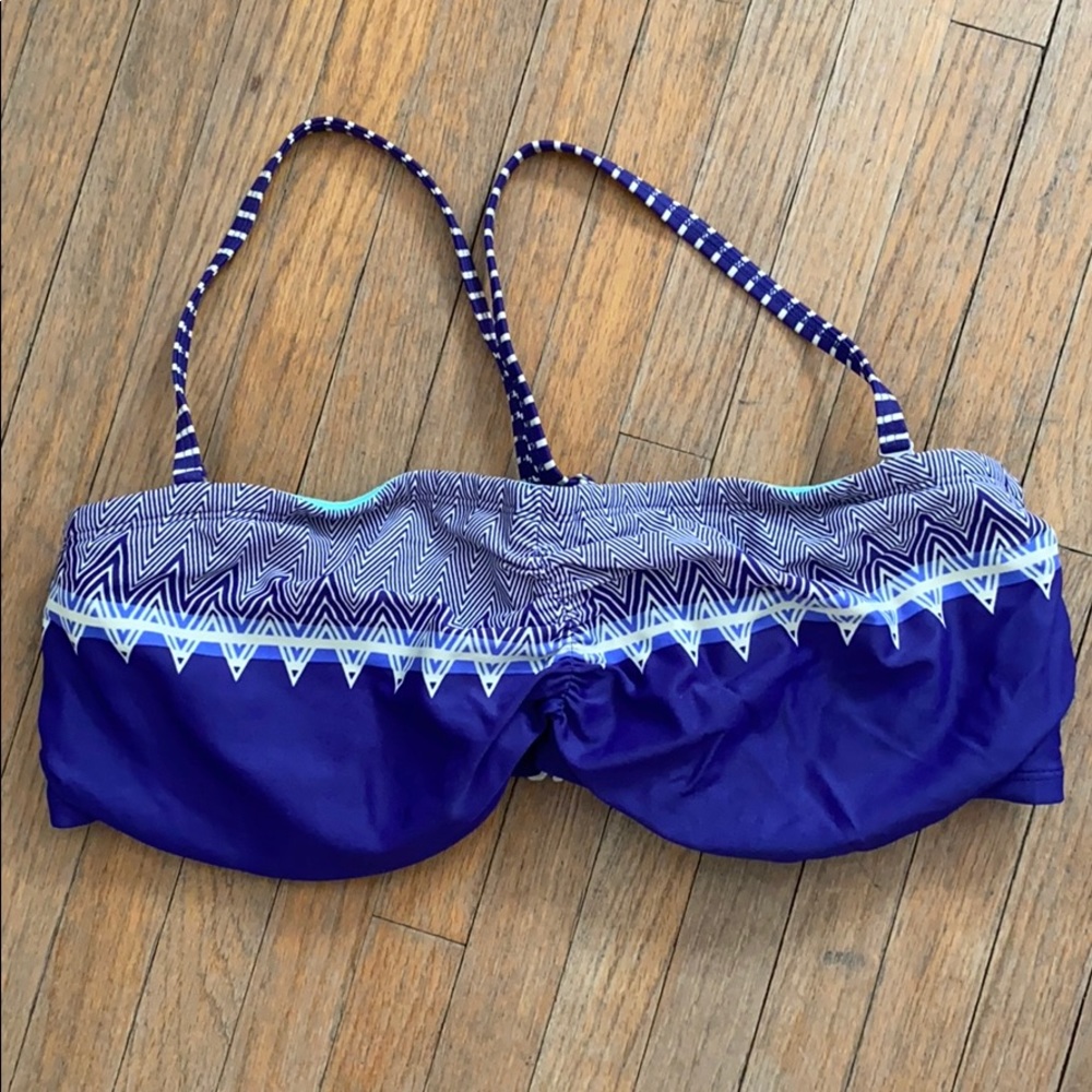 Gently used Athleta bra-sized bikini. Size 38 D/DD